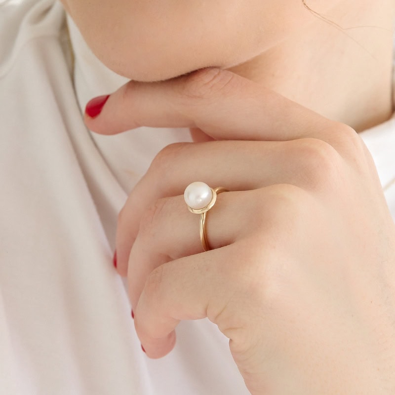 Elegant Pearl Stack Ring